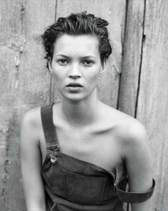 Kate Moss with imperfect look